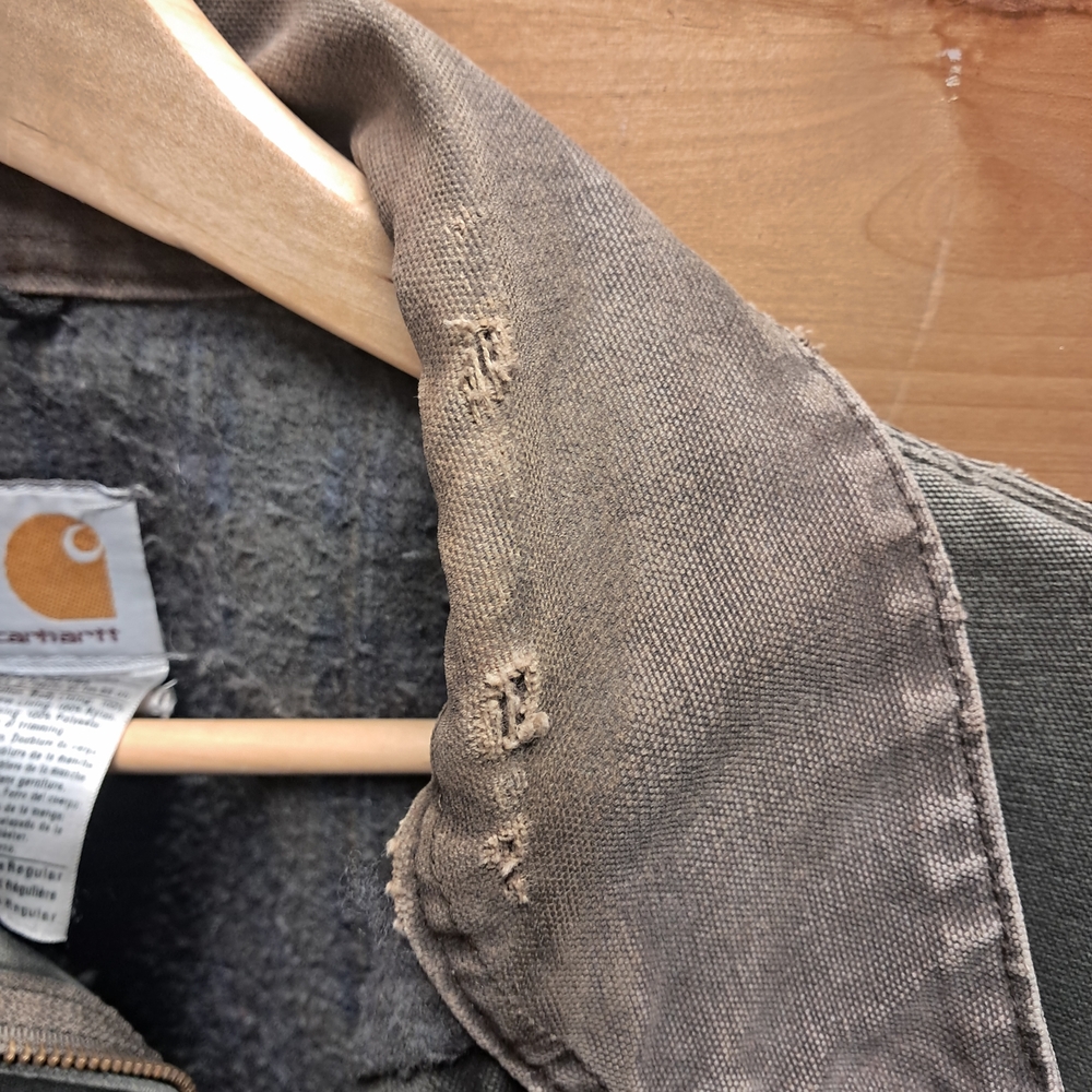 Vintage And Rare Carhartt Olive Green Field Jacket - Picture 9 of 10